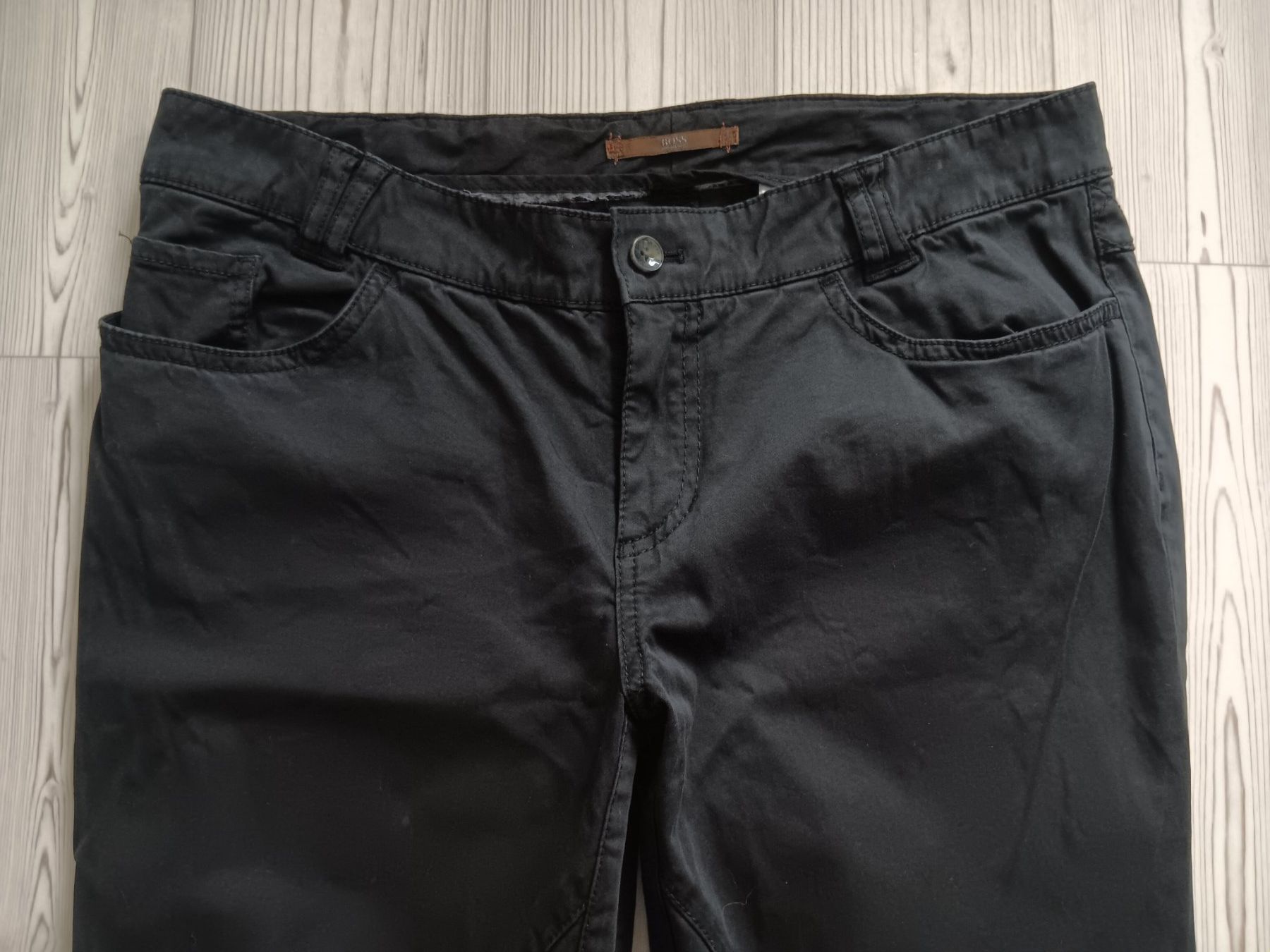 Hugo Boss Pantaloni: HUGO BOSS Pantalon / Hose taille / Grosse 38 – Usato da Cossonay-ville venduto da Super-Price-Quality 1