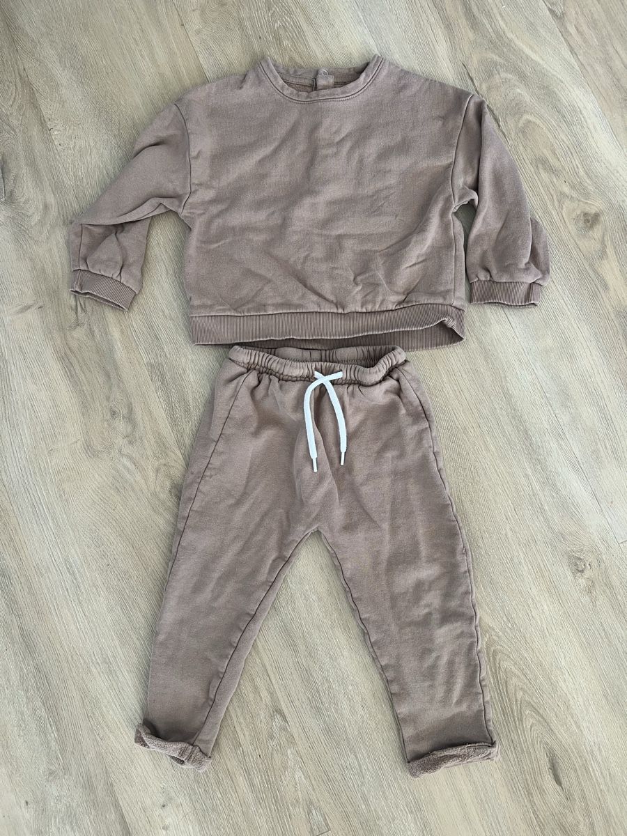 Lotti & Set di vestiti: Kiabi Jogginganzug braun große 92 – Usato da Zürich venduto da GOJ_fr6c