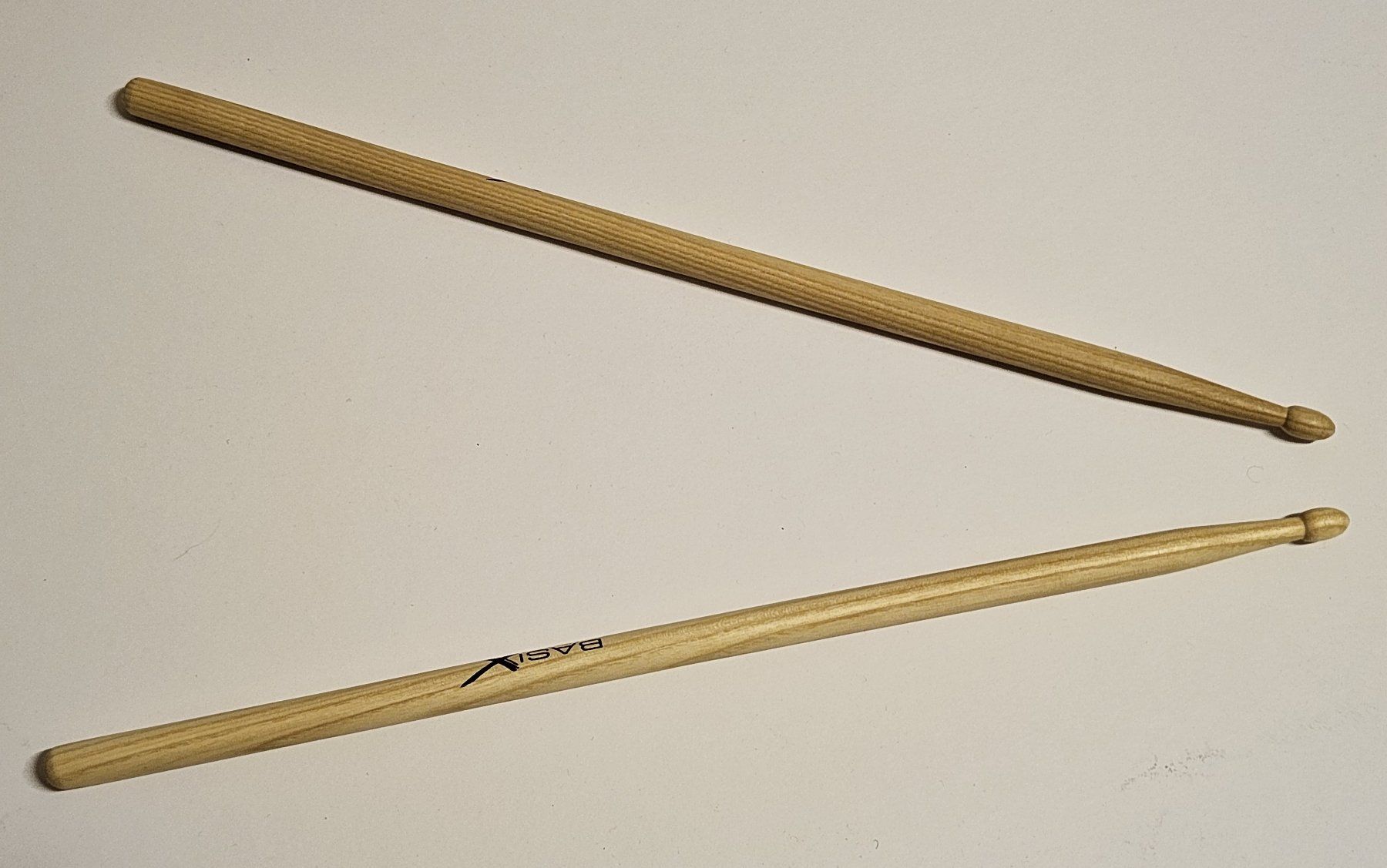 Musikinstrumente: 1 Paar Trommel-Schlegel BASIX 5 A Hickory – Neu und originalverpackt aus Wöschnau von Musikhaus-Luethy5012 3