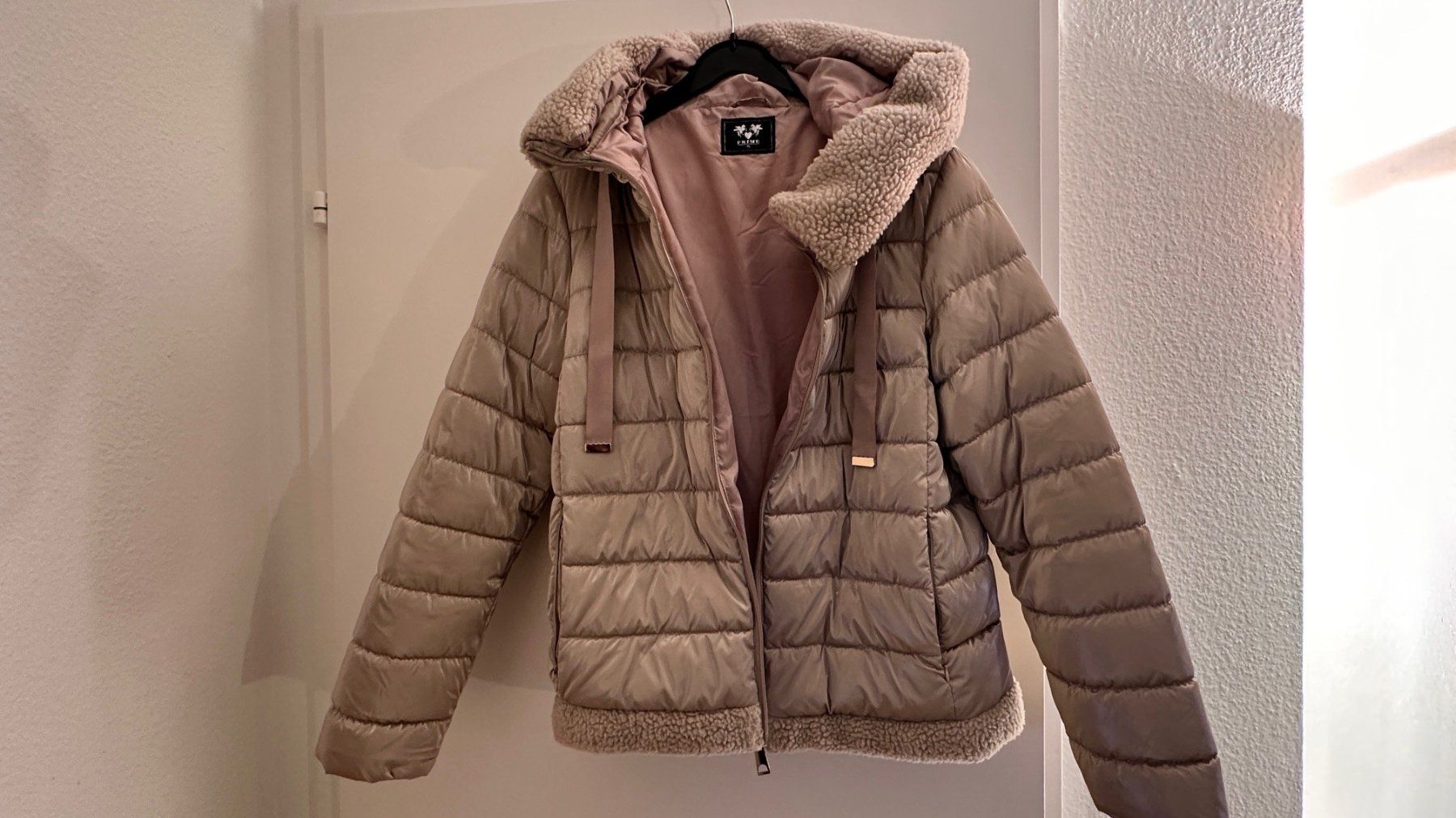 Giacche: Neue Jacke von FRIME – Nuovo (secondo la descrizione) da Luzern venduto da Transaction 4