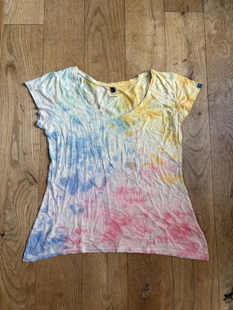 Damen T-Shirt Grösse M Batikmuster
