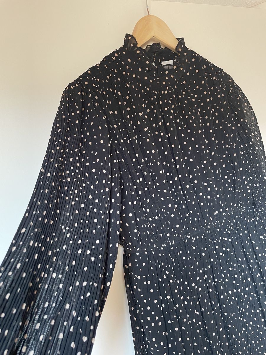 Vila Kleider: Vila Kleid, schwarz, mit Pünktchen, Grösse 40 – Gebraucht aus Buchs SG von Buxerli_ 1