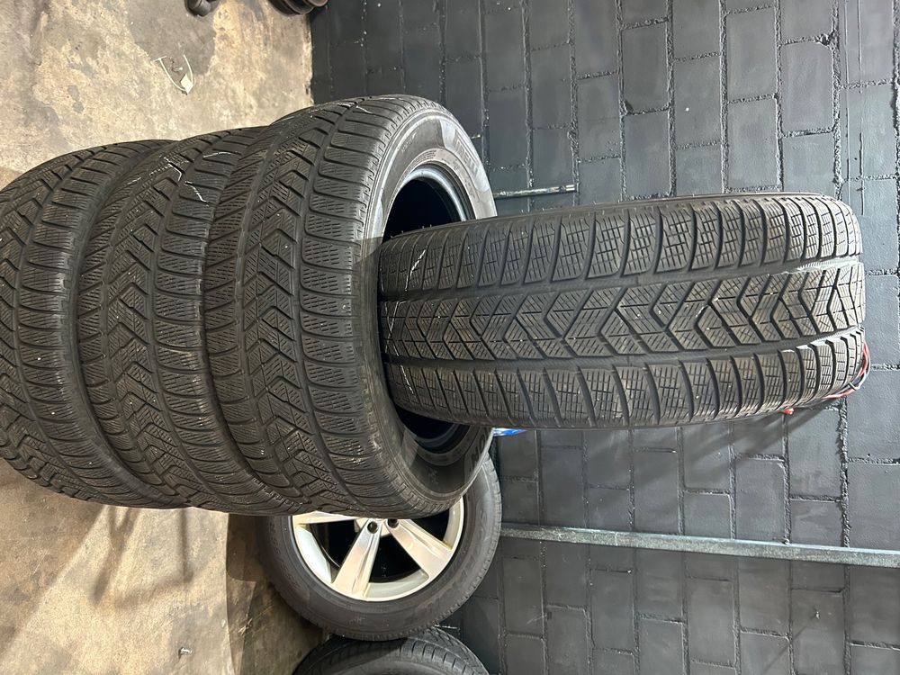 Pirelli 255 55 18 (Gebraucht) in freienbach für CHF 280 – nur Abholung ...