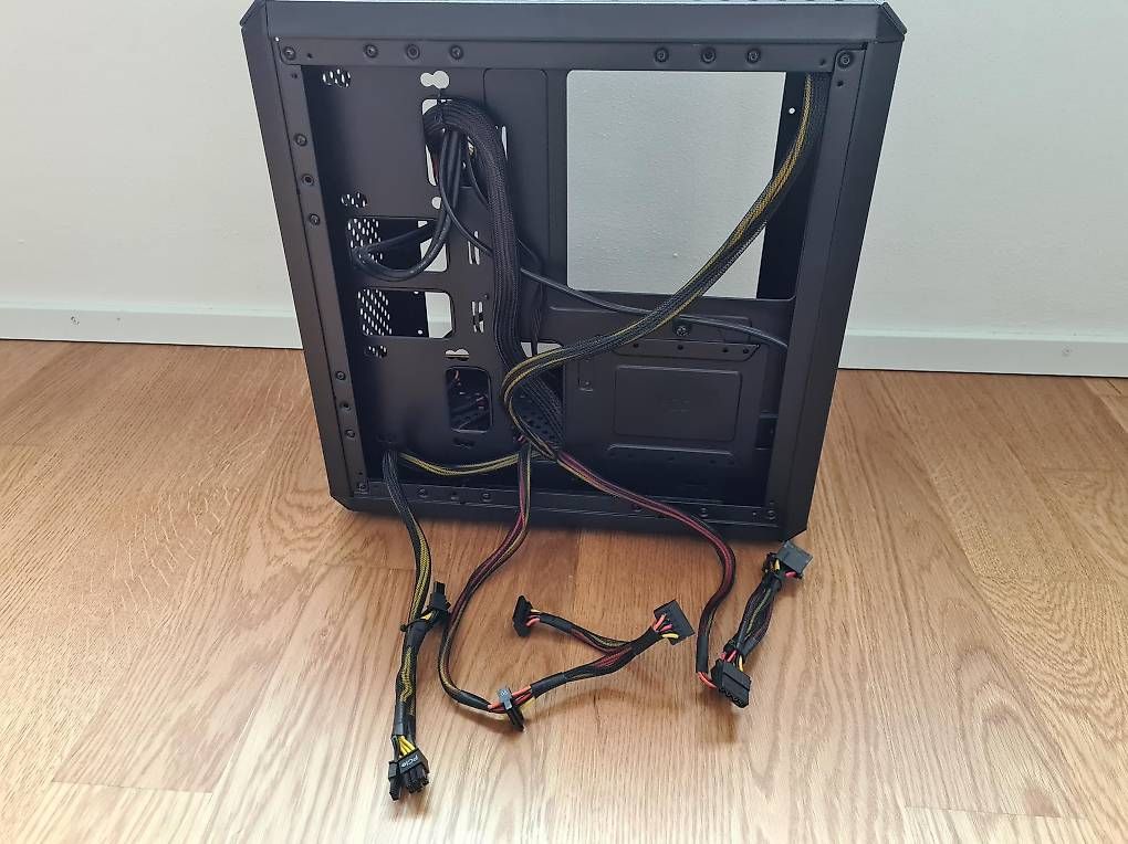 Custodie: Coolermaster MasterBox Q500L mit Corsair VS650 – Usato da Winterthur venduto da sha_9rm5 3