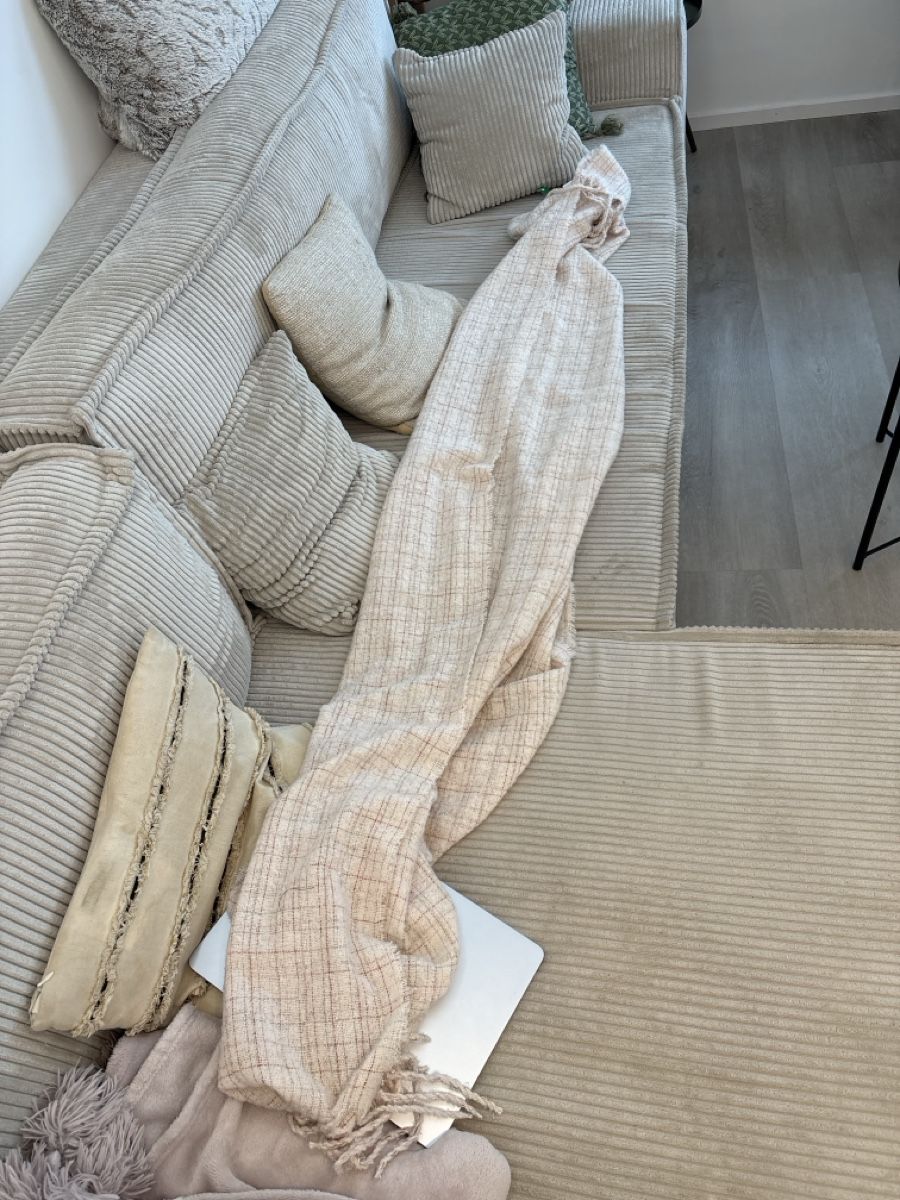 Foulard & Sciarpe: Long scarf NEW – Nuovo e nell'imballaggio originale da Zürich venduto da col_w79f 2