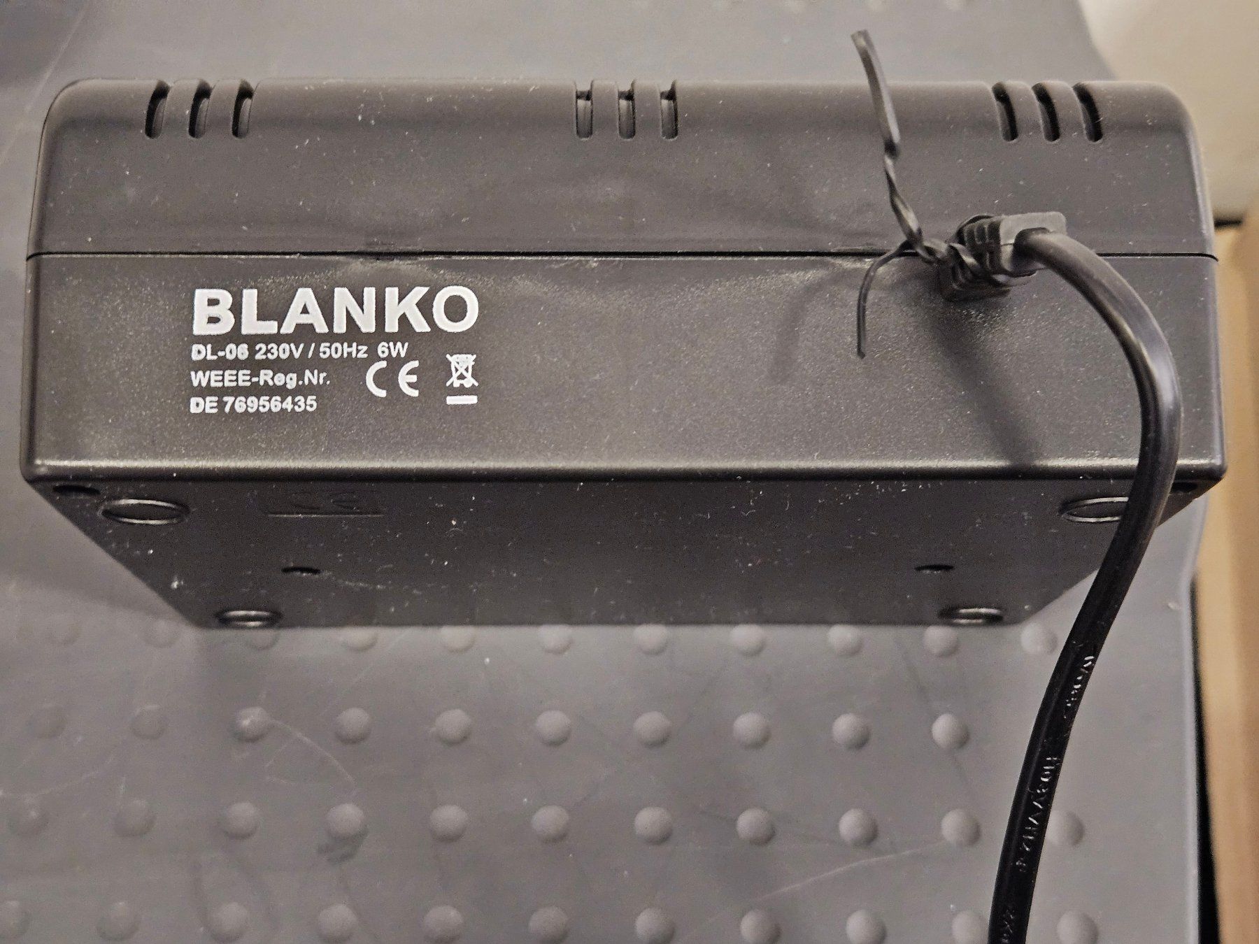 Banconote: GeldscheinPrüfer UV-Leuchtstoffröhre Geldscheintester 220V – Nuovo e nell'imballaggio originale da Kloten venduto da Thaipc 9