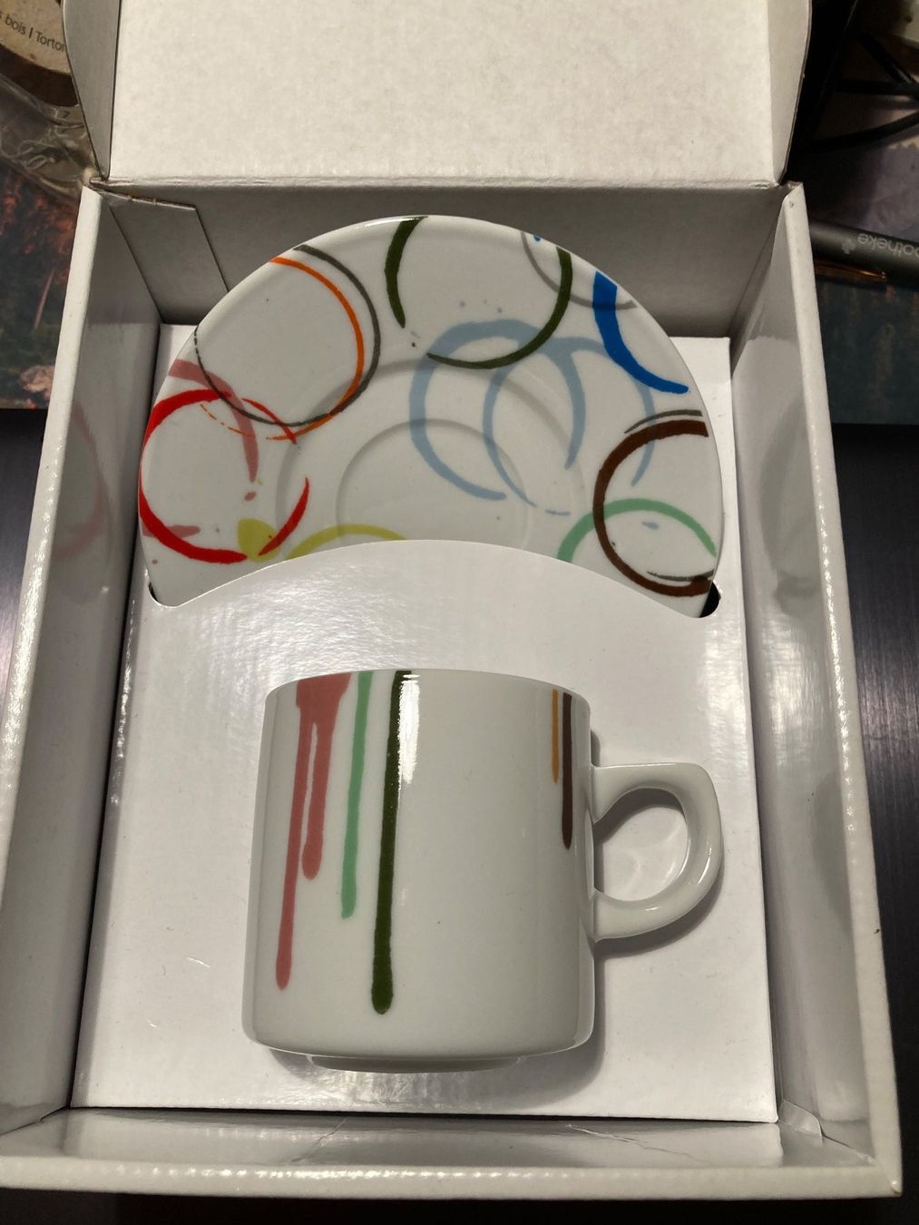 Pfister Tassen: Möbel Pfister Design Tasse – Gebraucht aus Oberdorf BL von Sandan125