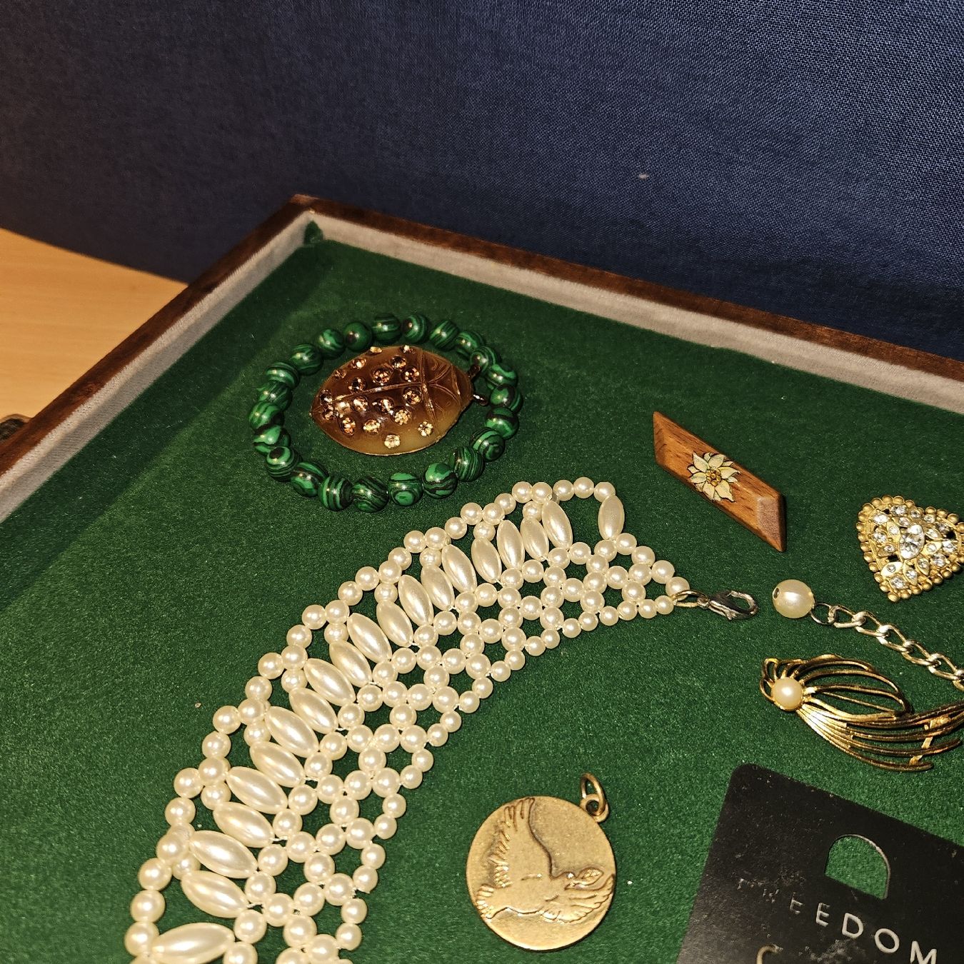 Sonstiger Schmuck: Modeschmuck Konvolut, Vintage Brosche, Kette, Ohrringe – Gebraucht aus Kriens von gra_fhn7 4