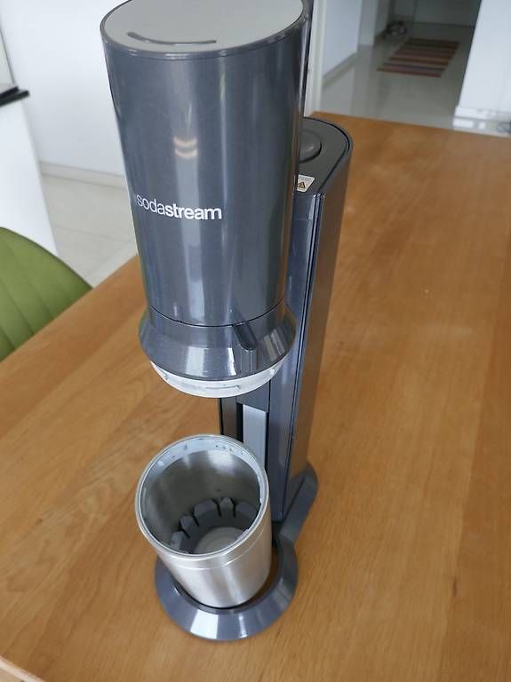 Elettrodomestici da cucina: Sodastream CRYSTAL mit 2 Glasflaschen - Preisreduktion – Usato da Leissigen venduto da kph811