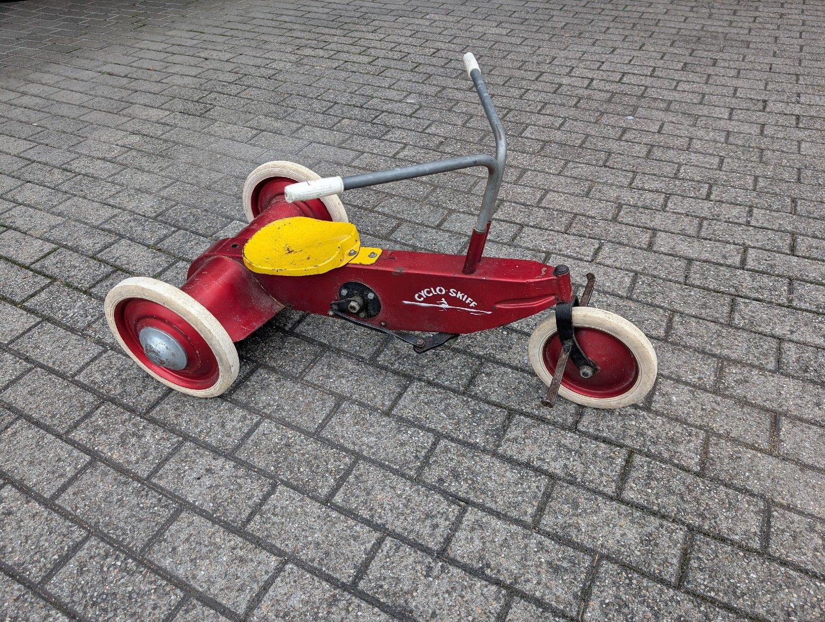 Veicoli per bambini: Antikes Holländer-Dreirad Cyclo Skiff Schweizer Original – Usato da Rieden AG venduto da Lombego