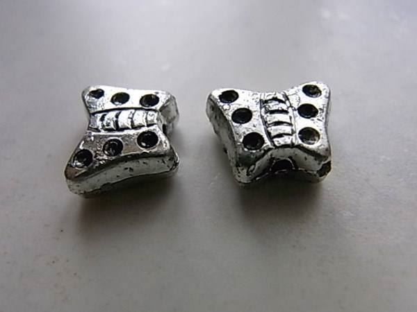 Perle (finte): 110 Schmetterling Perlen 10x7mm LOT – Nuovo (secondo la descrizione) da Alpnachstad venduto da perlengaby