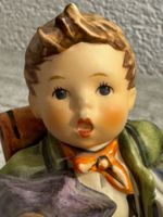 HUMMEL Figur *Is it raining? / Regnet's?* GOEBEL W. Germany