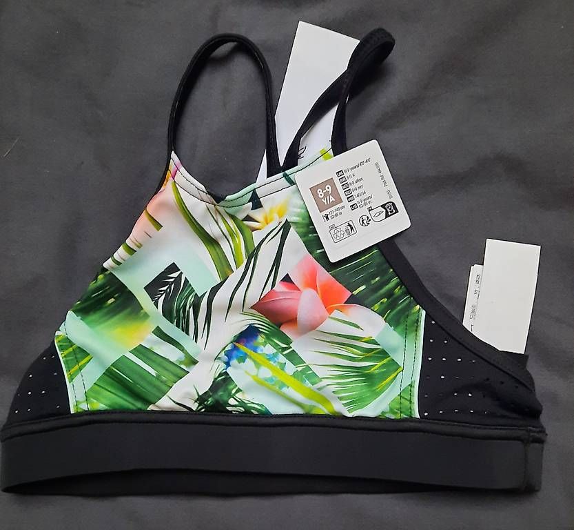 Decathlon Maillots de bain: Bikini Oberteil Grösse 122 – D'occasion à Kallnach par va_wu