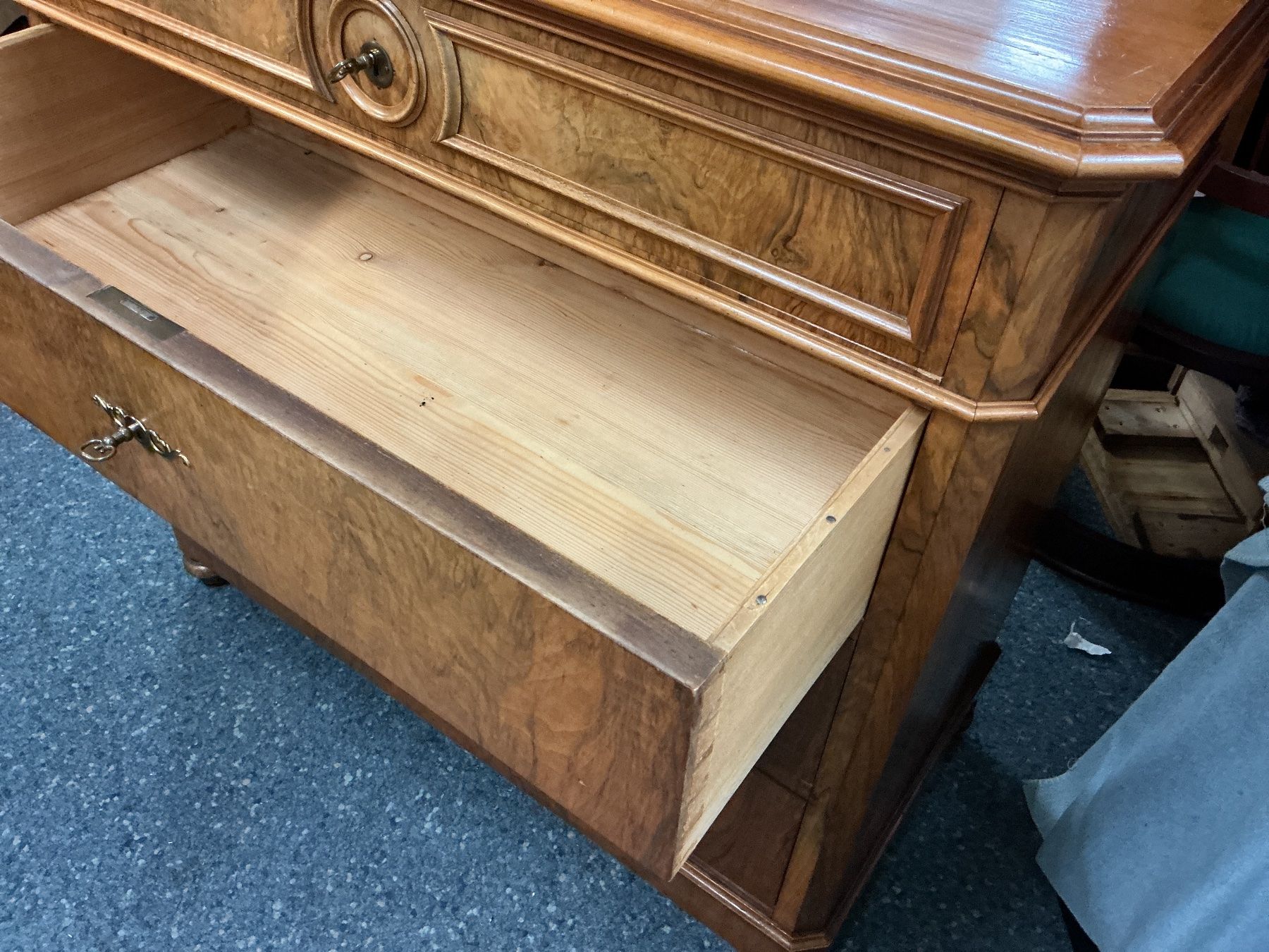 Commodes: Antike Kommode – D'occasion à Bern par vielerart 3