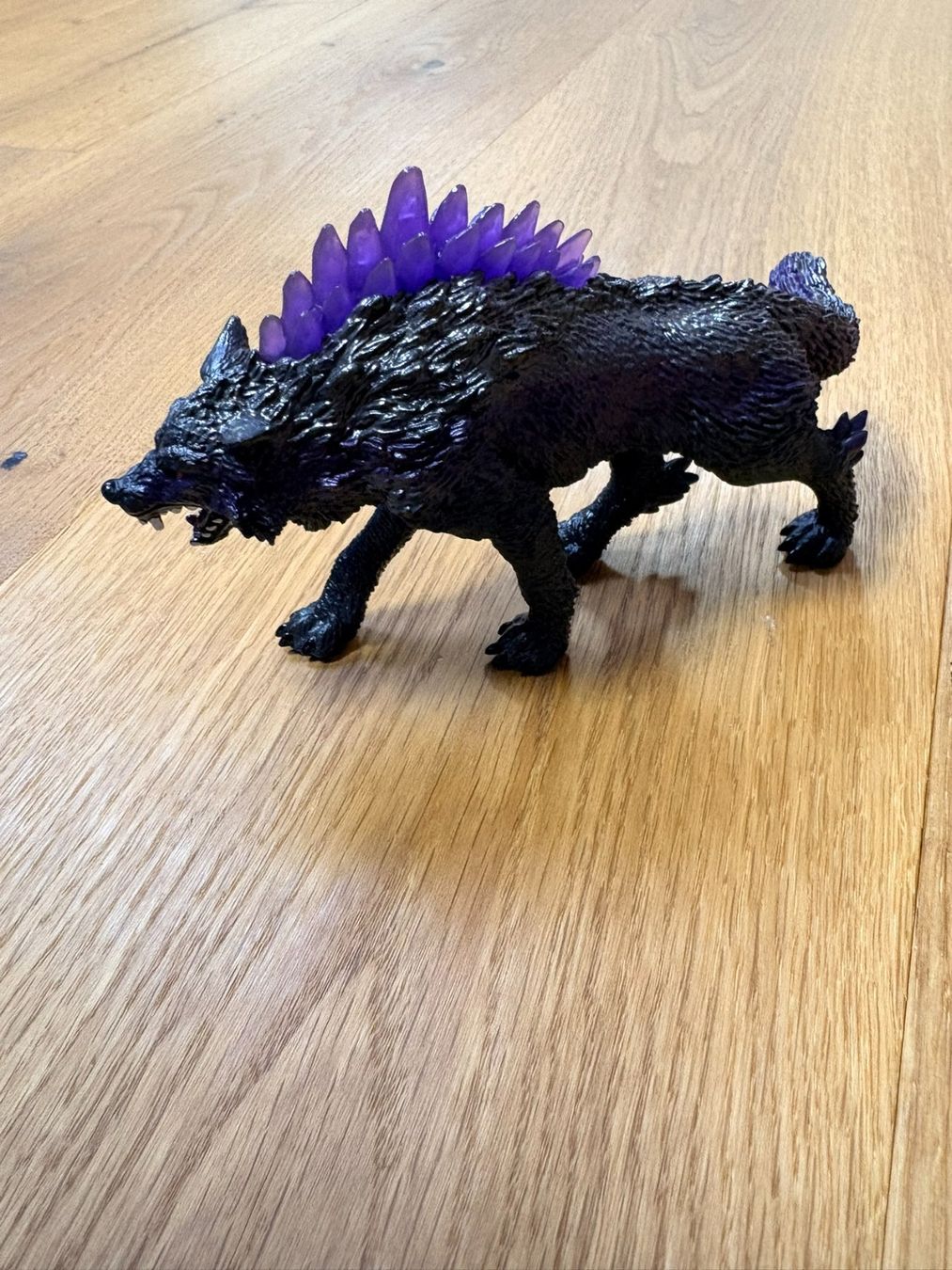Schleich Figuren: Schleich Eldrador Schattenwolf - 42554 – Gebraucht aus Hombrechtikon von Bruenel