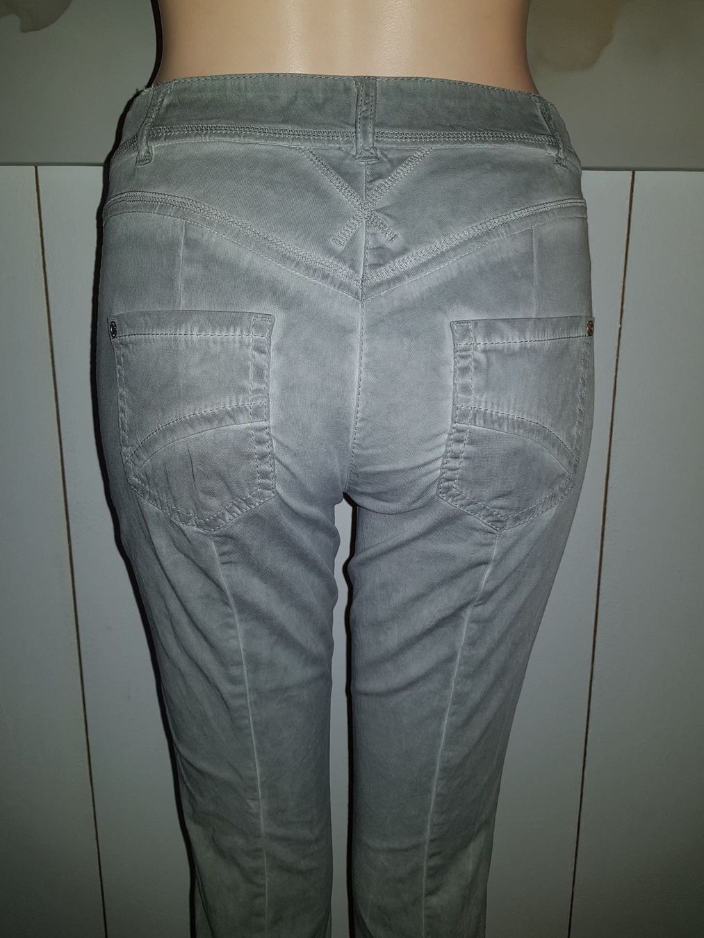 Pantaloni: Pantalon MARC CAIN taille 36 (2) – Usato da Cossonay-ville venduto da Super-Price-Quality 8
