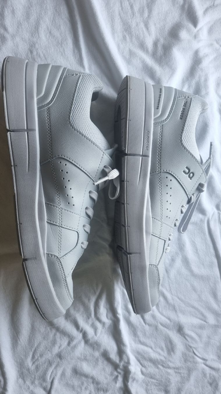 On Scarpe da uomo: ON THE ROGER, EU 42.5 Leder Sneaker – Usato da Uster venduto da Worm 3
