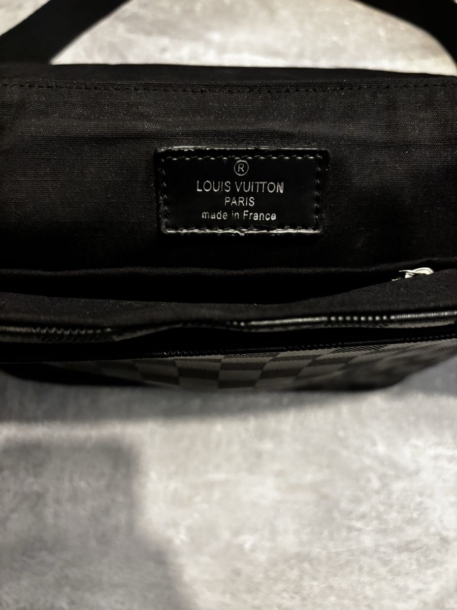 Louis Vuitton Altro in  Abbigliamento & Accessori: Sacoche Louis Vuitton BLACK – Usato da Daillens venduto da ale_nd9l 2