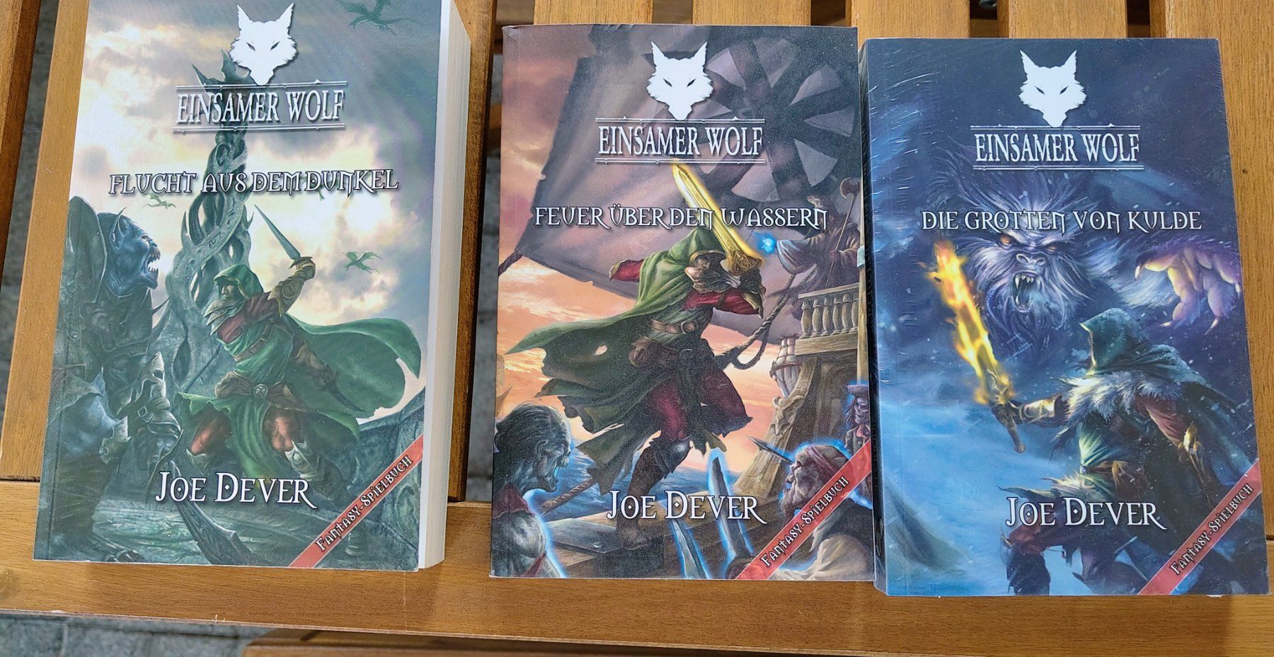 Libri: Spielbuch Einsamer Wolf 1, 2 und 3 – Usato da Stans venduto da bergsicht42
