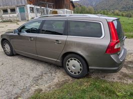 Volvo V70 D5 185 PS. Boîte de vitesse cassé