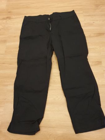 Dünne 3/4 Sommerhose Gr. 40 in schwarz