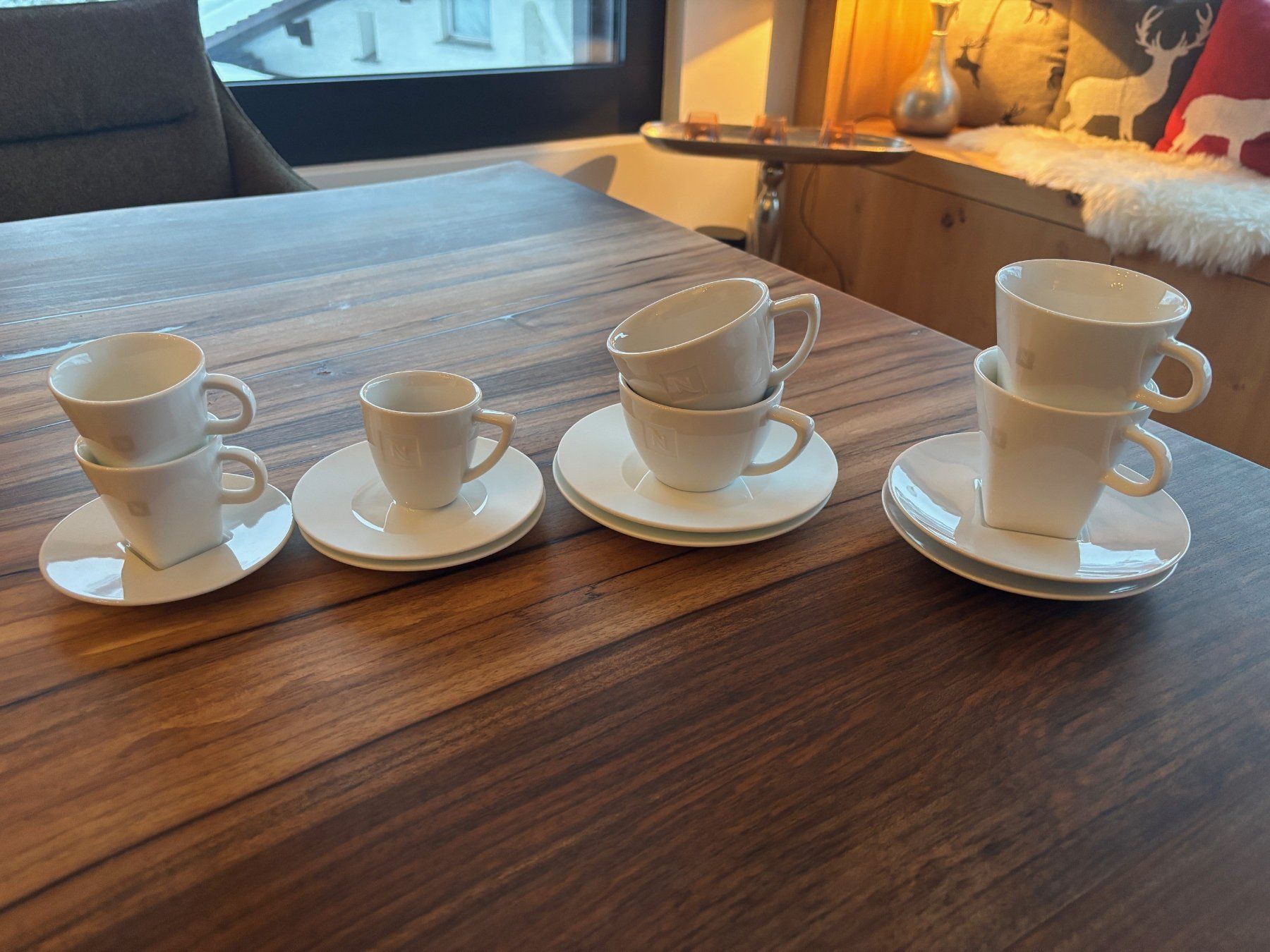 Nespresso Tazze: Nespresso Tassen – Usato da Meggen venduto da Wellnessli