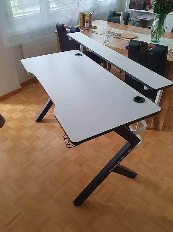 Scrivanie: Pult Gamingpult Schreibtisch – Usato da Root venduto da Phipu89 2