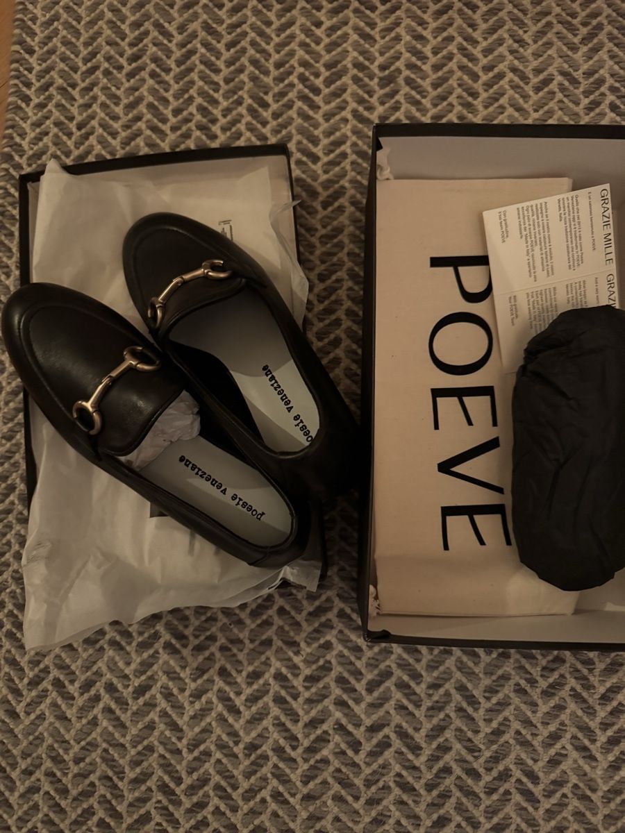 Scarpe da donna: Mocassins noir cuir T35.5 -  neuf – Nuovo e nell'imballaggio originale da Genève venduto da inf_2ggr