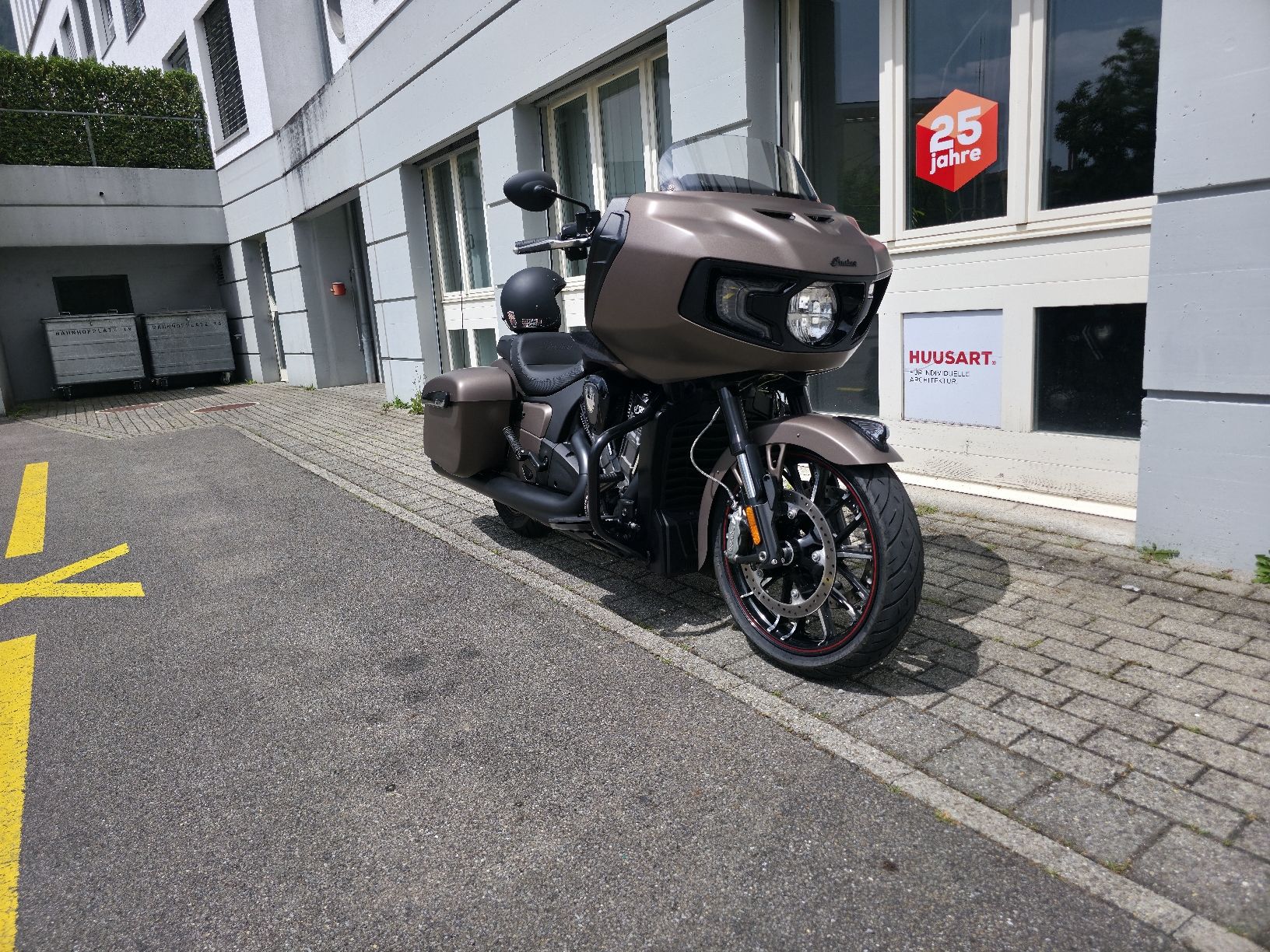 Indian Motorcycle Chopper: Indian Challenger Dark Horse – Usato da Brunnen venduto da King3oo 1