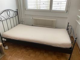 Eiseneinzelbett 100x200 inkl. Matratze & Lattenrost