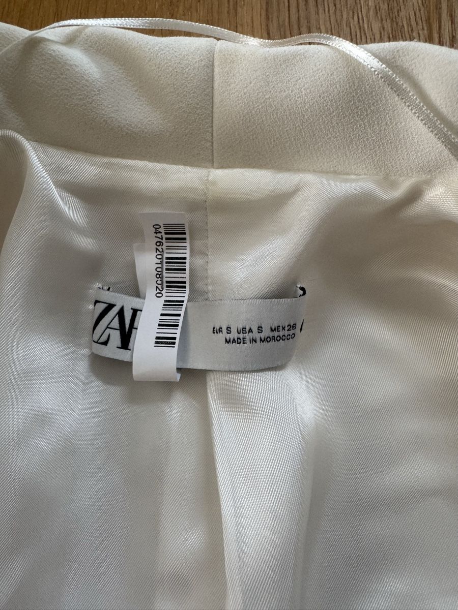 Zara Vestes: Weisser Smoking Blazer – D'occasion à Luzern par wet_7bm6 3