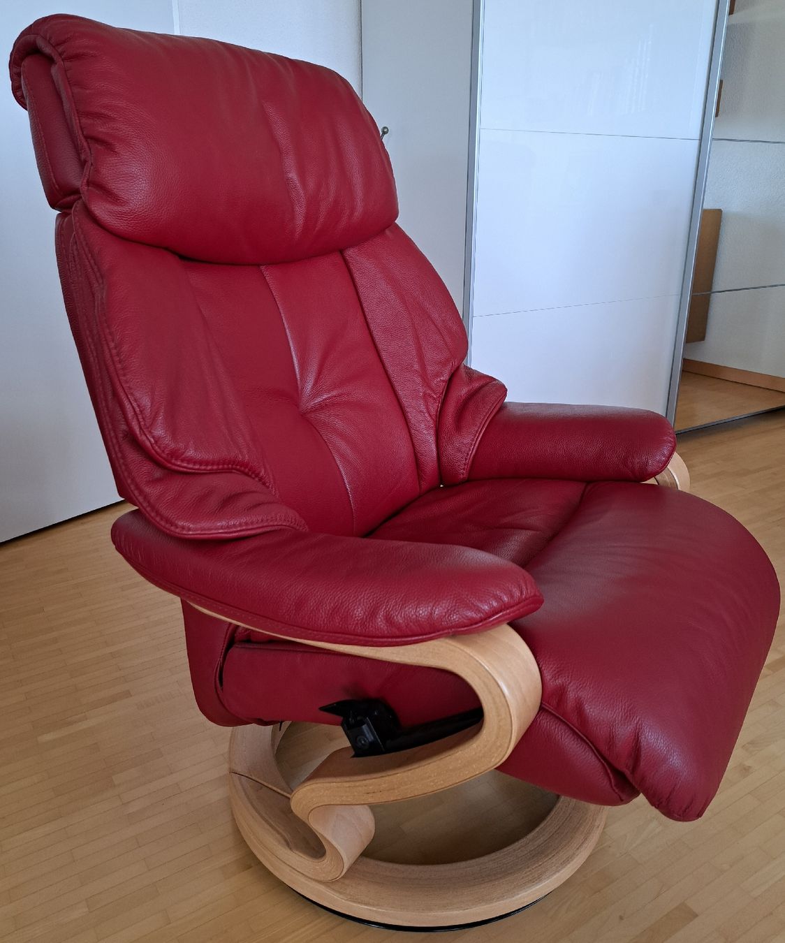 Himolla Sessel: Relax-Sessel mit Hocker von Himolla, top Zustand – Gebraucht aus Steinmaur von WeSy6374 1