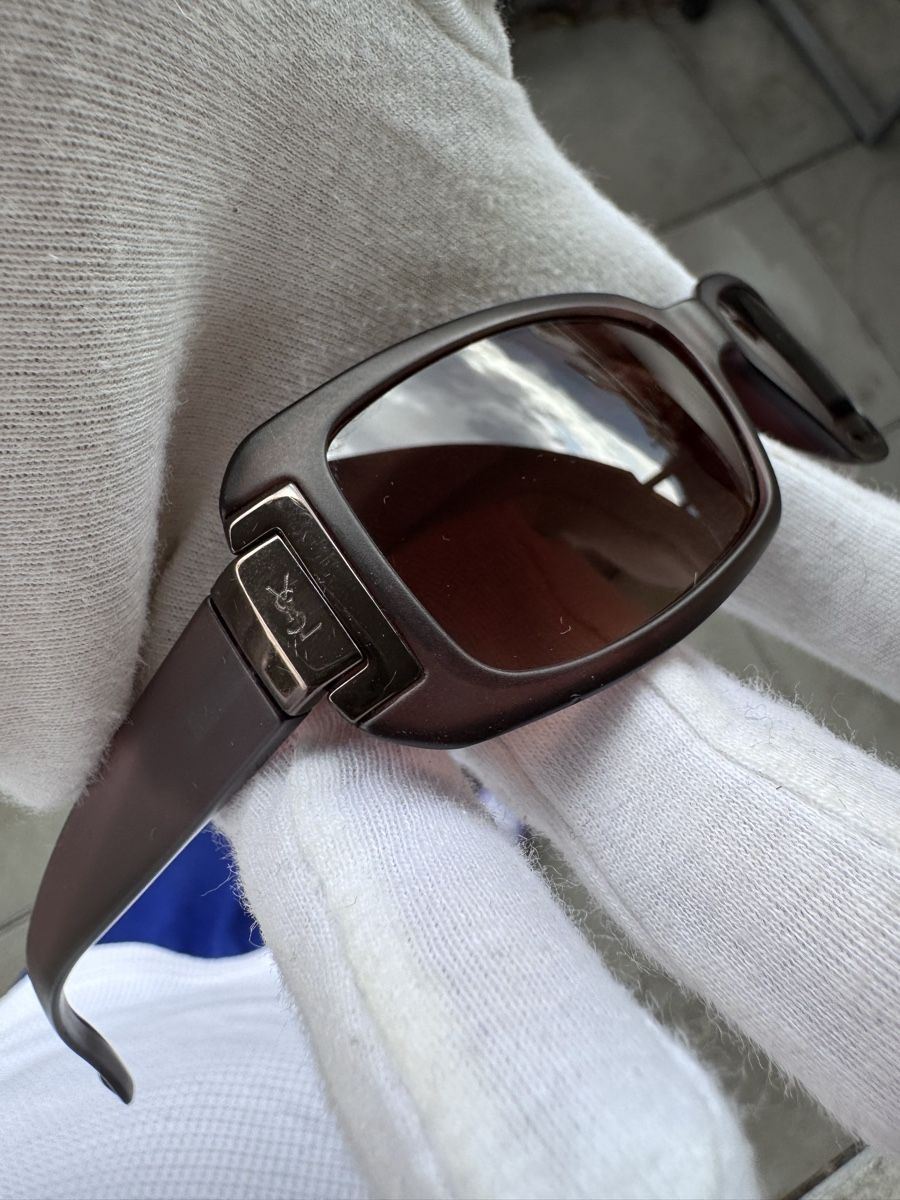 Saint Laurent Lunettes & Verres: Lunettes de soleil YSL – D'occasion à Fully par Emi.cez 2