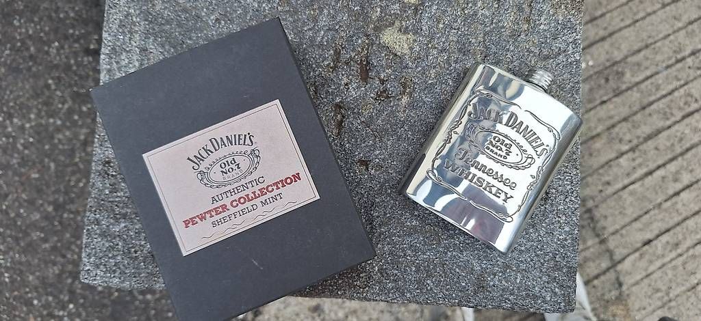 Altro: Original Jack Daniel's Flachmann aus Edelstahl – Usato da Worb venduto da Toms