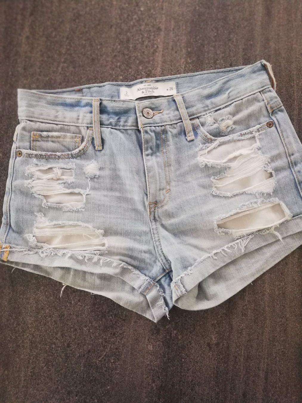 Abercrombie Jeans: ABERCROMBIE & FITCH JEANSSHORTS – Gebraucht aus Steinhausen von ellako