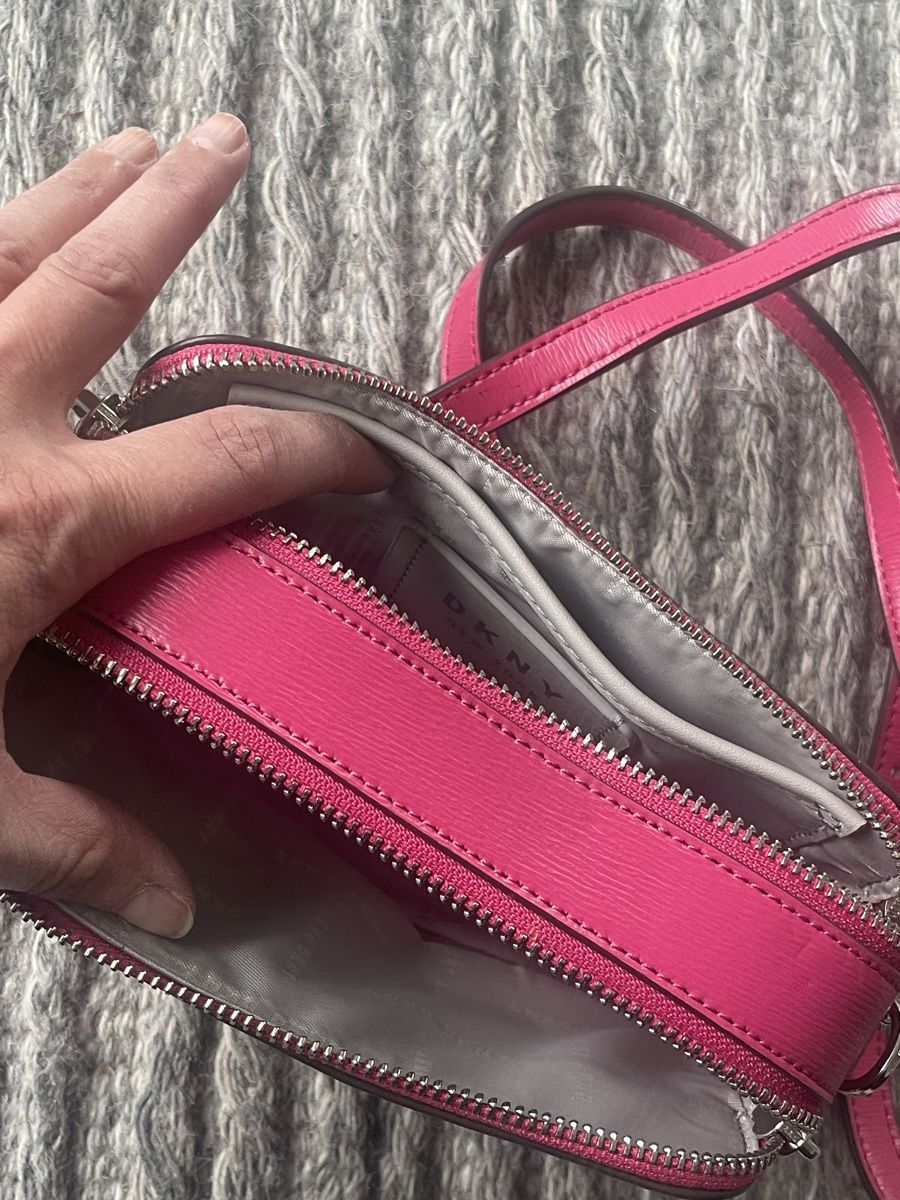 DKNY Altro in  Abbigliamento & Accessori: Kleine Umhängetasche DKNY – Nuovo (secondo la descrizione) da Gunten venduto da slu_p5p8 2