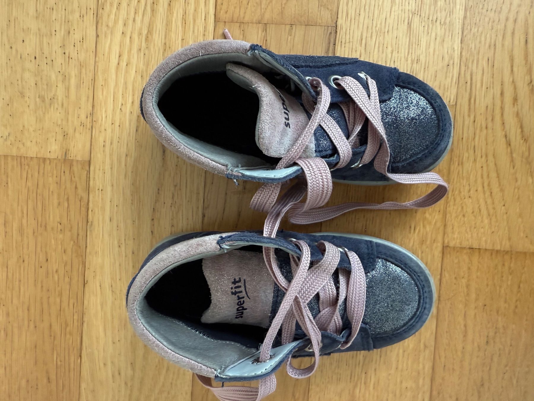 Schuhe für Mädchen: Superfit Mädchen Frühling Stiefel, Gr. 22 – Gebraucht aus Zürich von audrey_dri 1