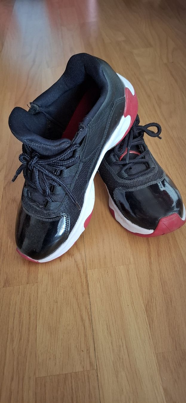 Jordan Scarpe da uomo: Baskets Nike Jordan 11 – Usato da Aigle venduto da vir_lb2c 2