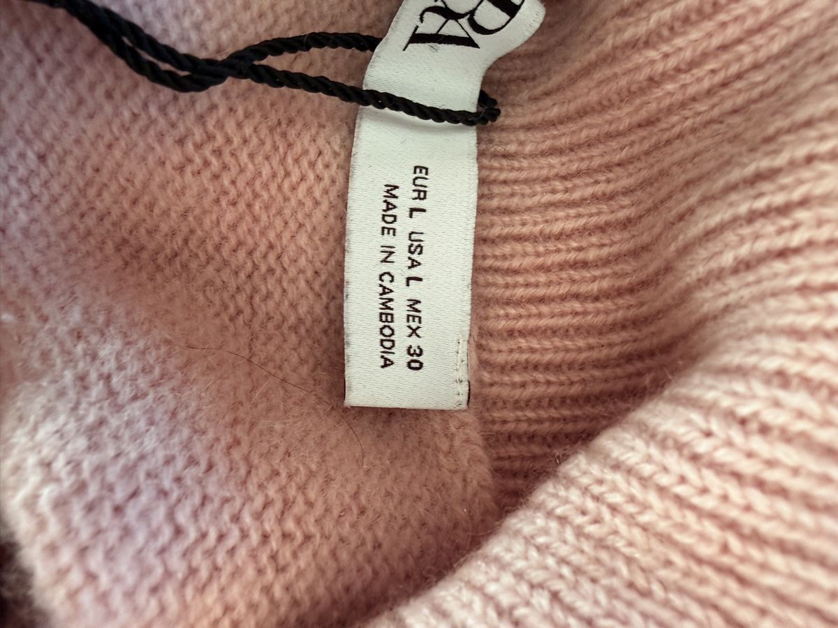 Zara Pullover & Sweatshirts: 2 wunderschöne Kashmir Wolle Pullover, Grösse 38/40 – Gebraucht aus LAUERZ von sruncheli73 7