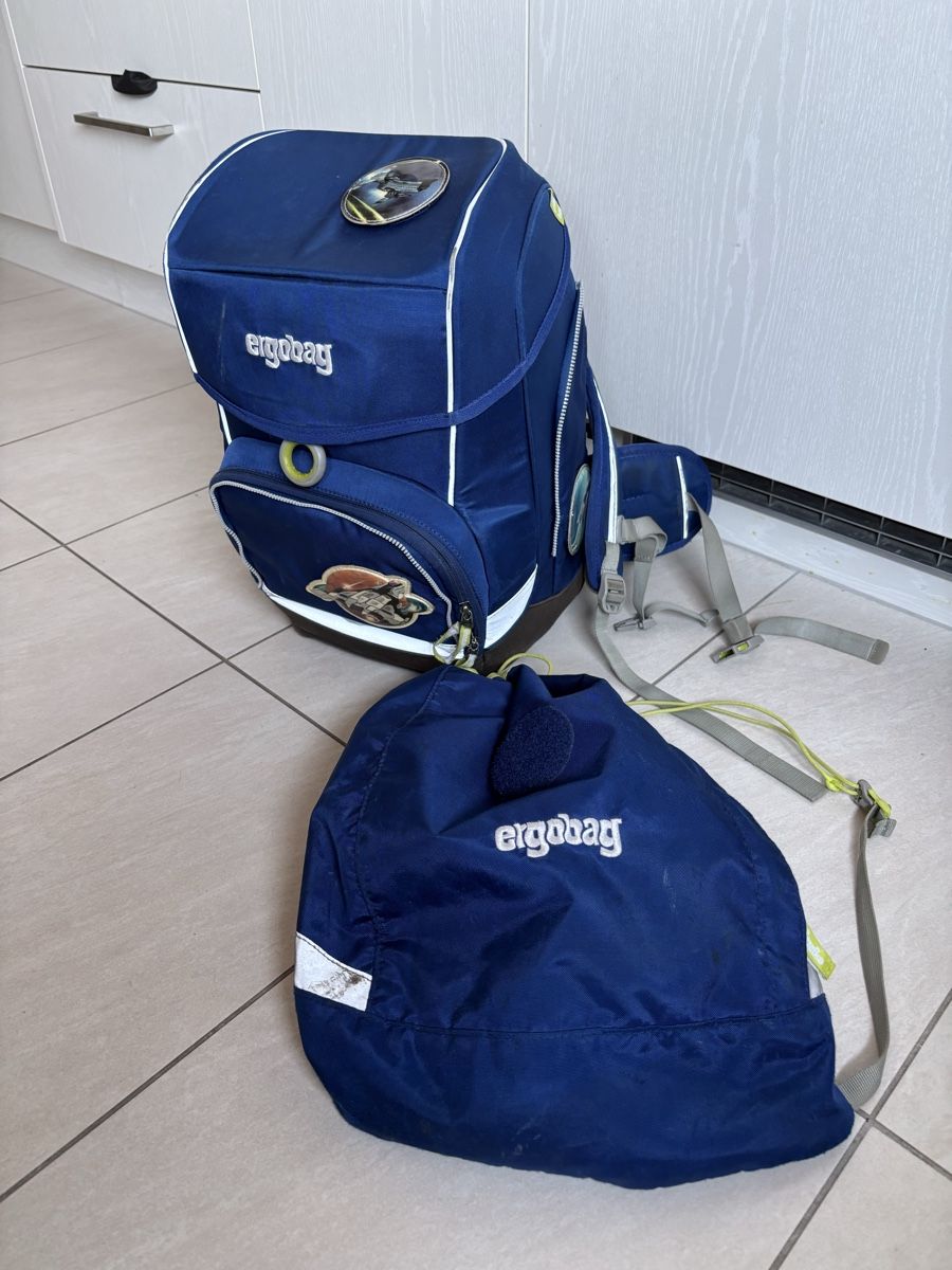 Ergobag Kindertaschen: Schulranzen ergobag blau, inkl. Turnbeutel – Gebraucht aus Buochs von Jiba01