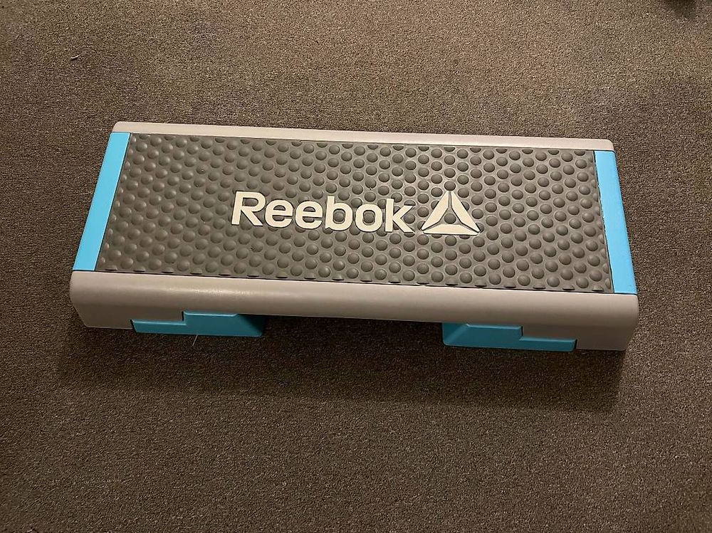 Reebok Stepper Aerobic Step Brett (Gebraucht) in Arlesheim für CHF 55 ...