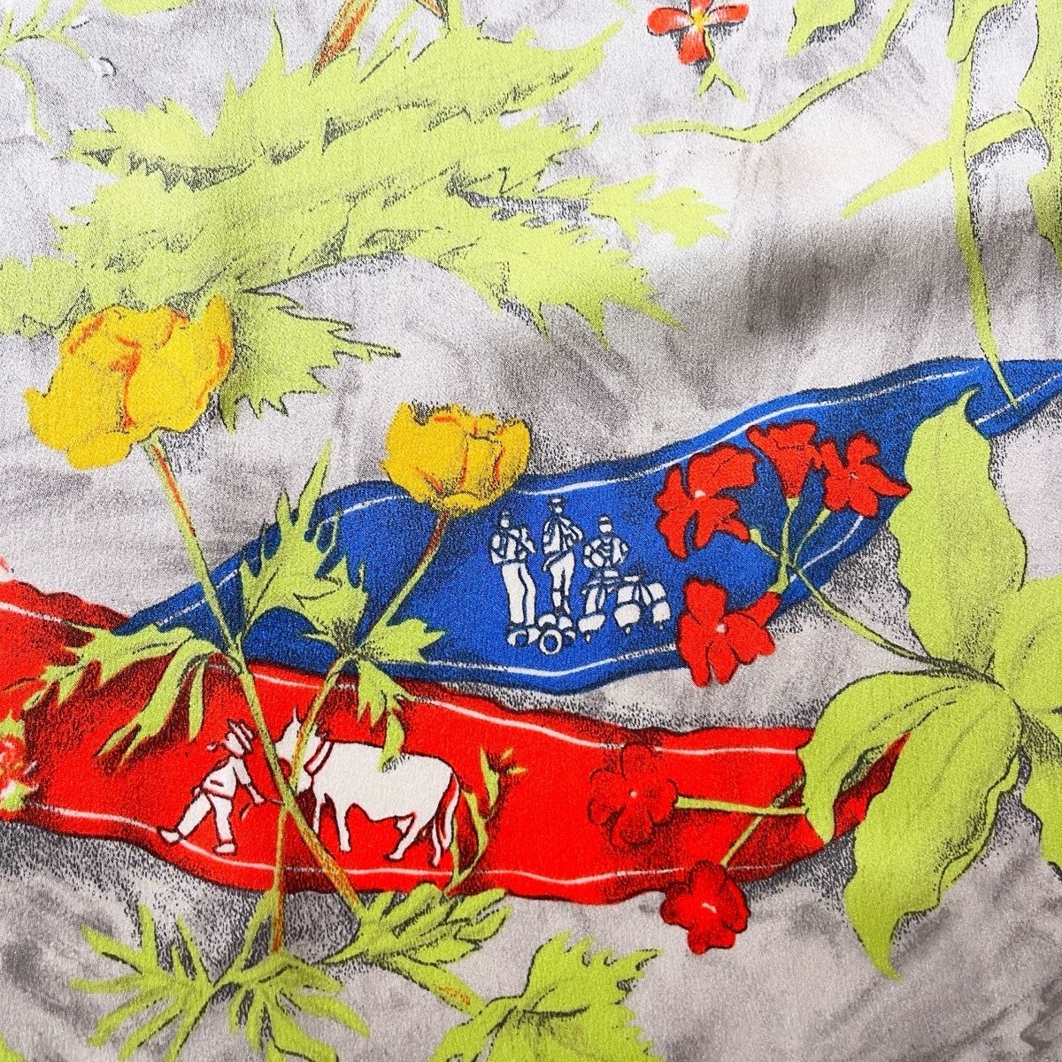 Fabric Frontline Foulards, Tücher & Schals: FABRIC FRONTLINE New Big Silk Scarf – Neu (gemäss Beschreibung) aus Emmen von Avviivva_Com2023 7