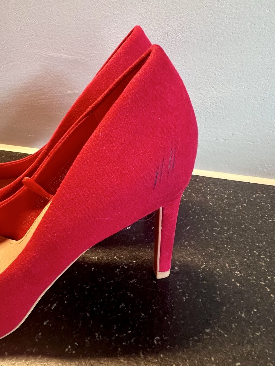 Chaussures femmes: Schöne Pumps Gr 36 – D'occasion à Balgach par Ni.Steiger 2