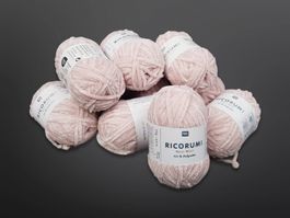 RICO DESIGN flauschiges Garn Puder 10 Stk.