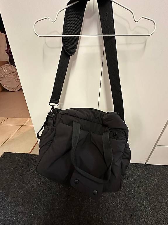 Kindertaschen: Wickeltasche Oysho  – Gebraucht aus Buttikon SZ von roy_pvy5