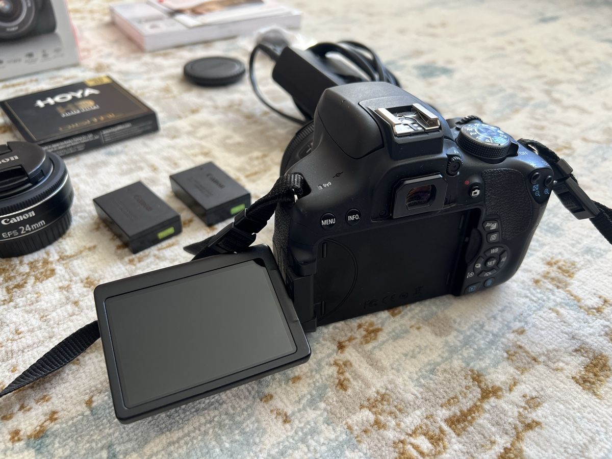 Canon Fotocamera: Canon 750D  – Usato da Zug venduto da Pewdiepie 6