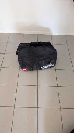 Sporttasche Quiksilver schwarz gebraucht guter Zustand