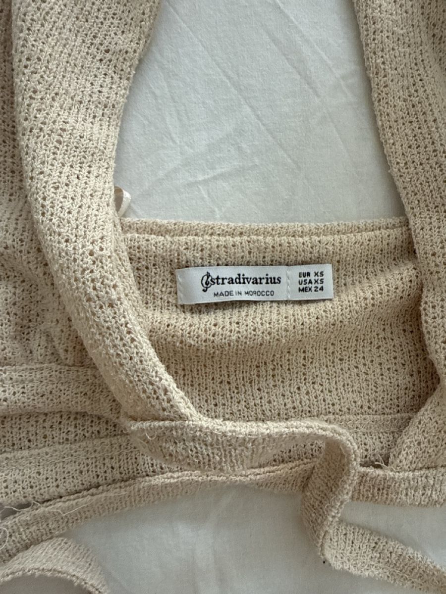 Stradivarius Top: Top – Usato da Nebikon venduto da Preloved_bykelly 1