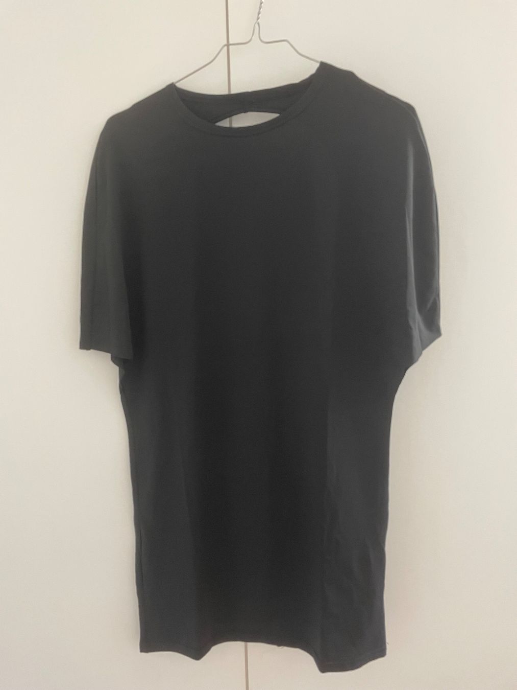 T-shirt: Backless women T shirt – Nuovo (secondo la descrizione) da Vairano venduto da chr_sjd7 4