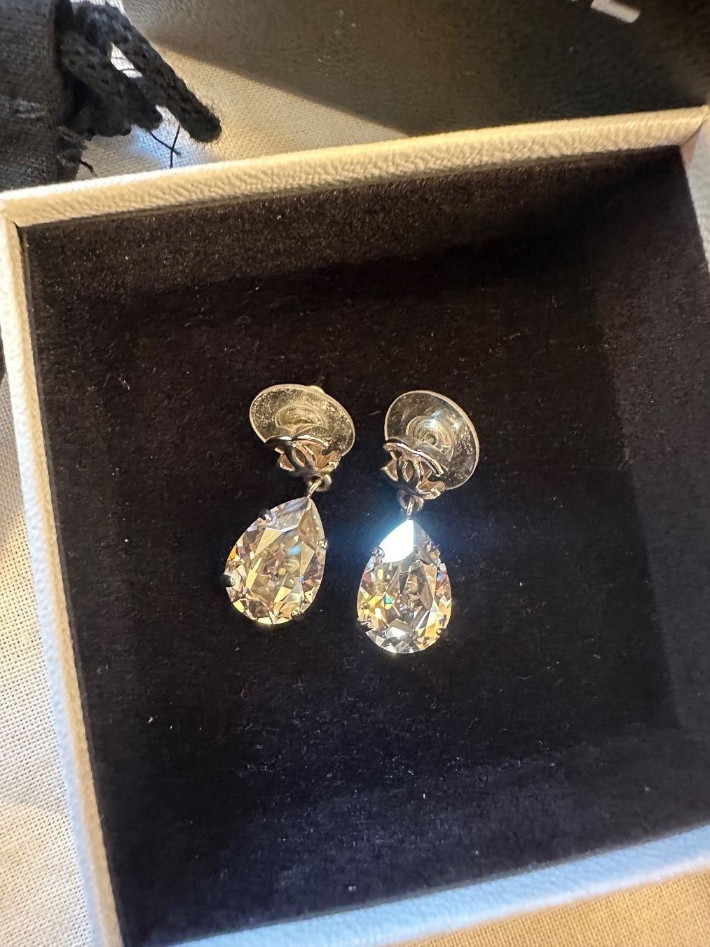 Chanel Orecchini pendenti & Orecchini a lobo: Chanel Ohrring – Usato da Luzern venduto da Miausie 1